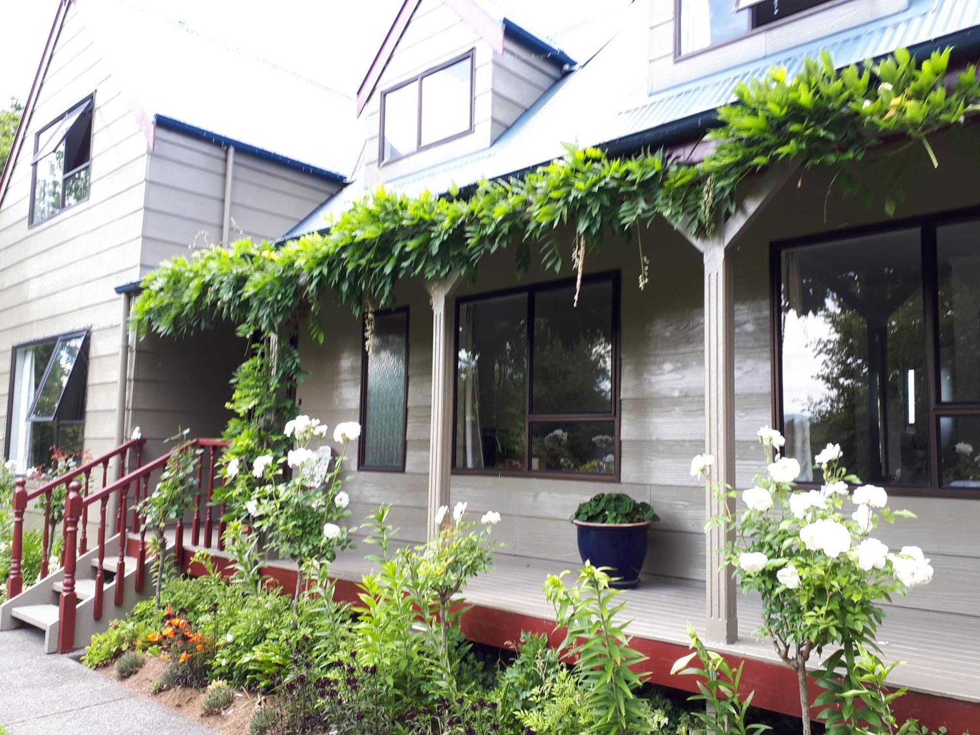 Rangaroa Heights Bed & Breakfast Taumarunui Exterior photo